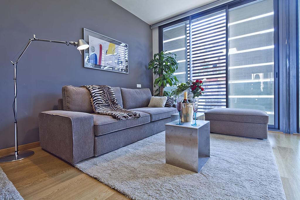Apartment Barcelona Rentals - Pool Terrace In City Center المظهر الخارجي الصورة