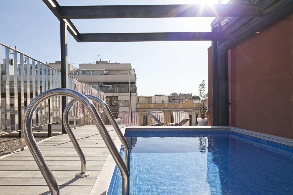 Apartment Barcelona Rentals - Pool Terrace In City Center المظهر الخارجي الصورة